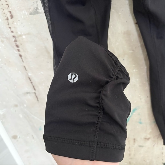 Lululemon Seek the Heat Crop Leggings - Picture 5 of 6
